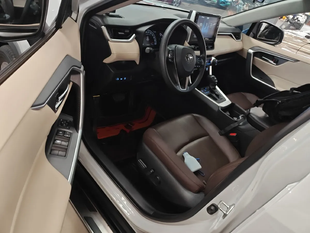 2020 Toyota RAV4 2.0L 171HP L4 CVT,autocango,china used car exporter,china ev exporter,chinese used car exporter,chinese used ev exporter