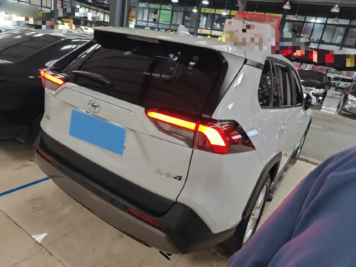 2020 Toyota RAV4 2.0L 171HP L4 CVT,autocango,china used car exporter,china ev exporter,chinese used car exporter,chinese used ev exporter