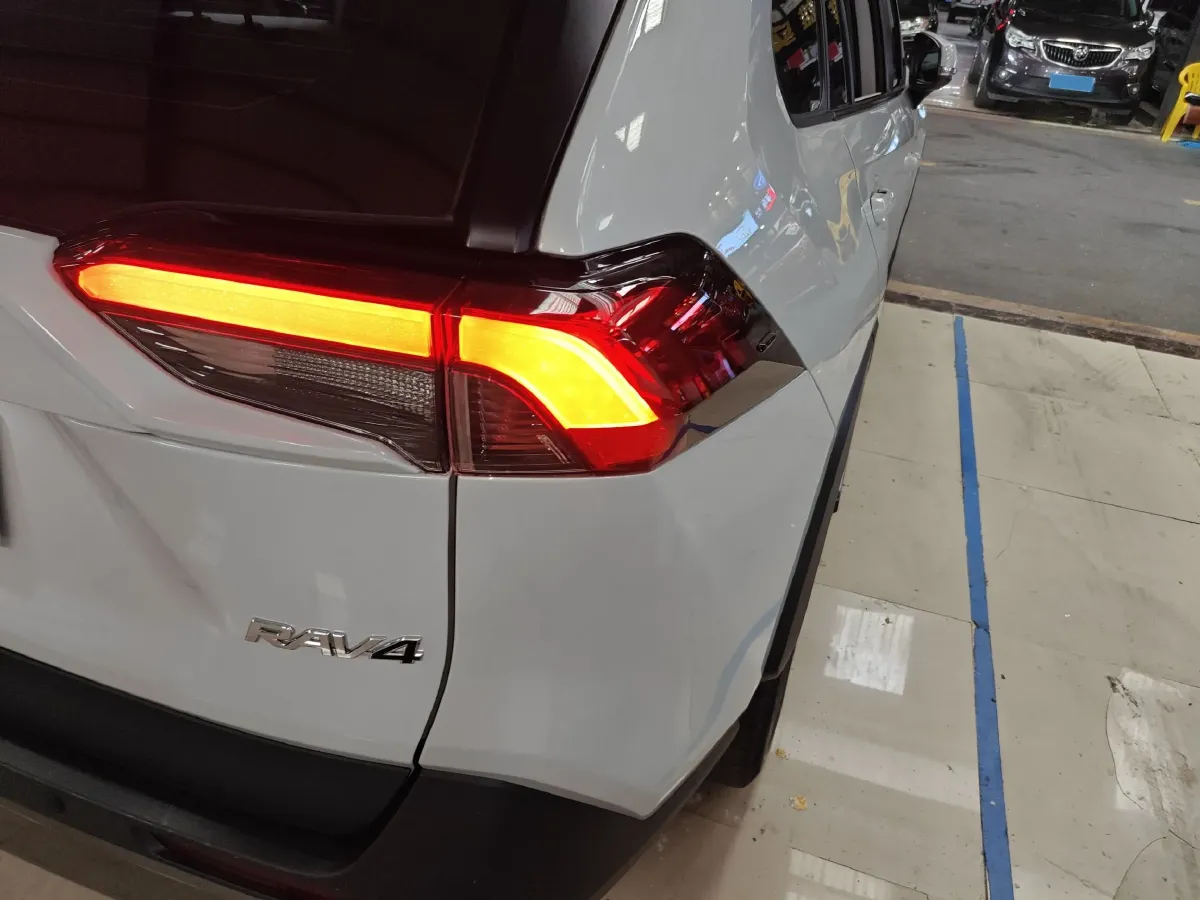 2020 Toyota RAV4 2.0L 171HP L4 CVT,autocango,china used car exporter,china ev exporter,chinese used car exporter,chinese used ev exporter