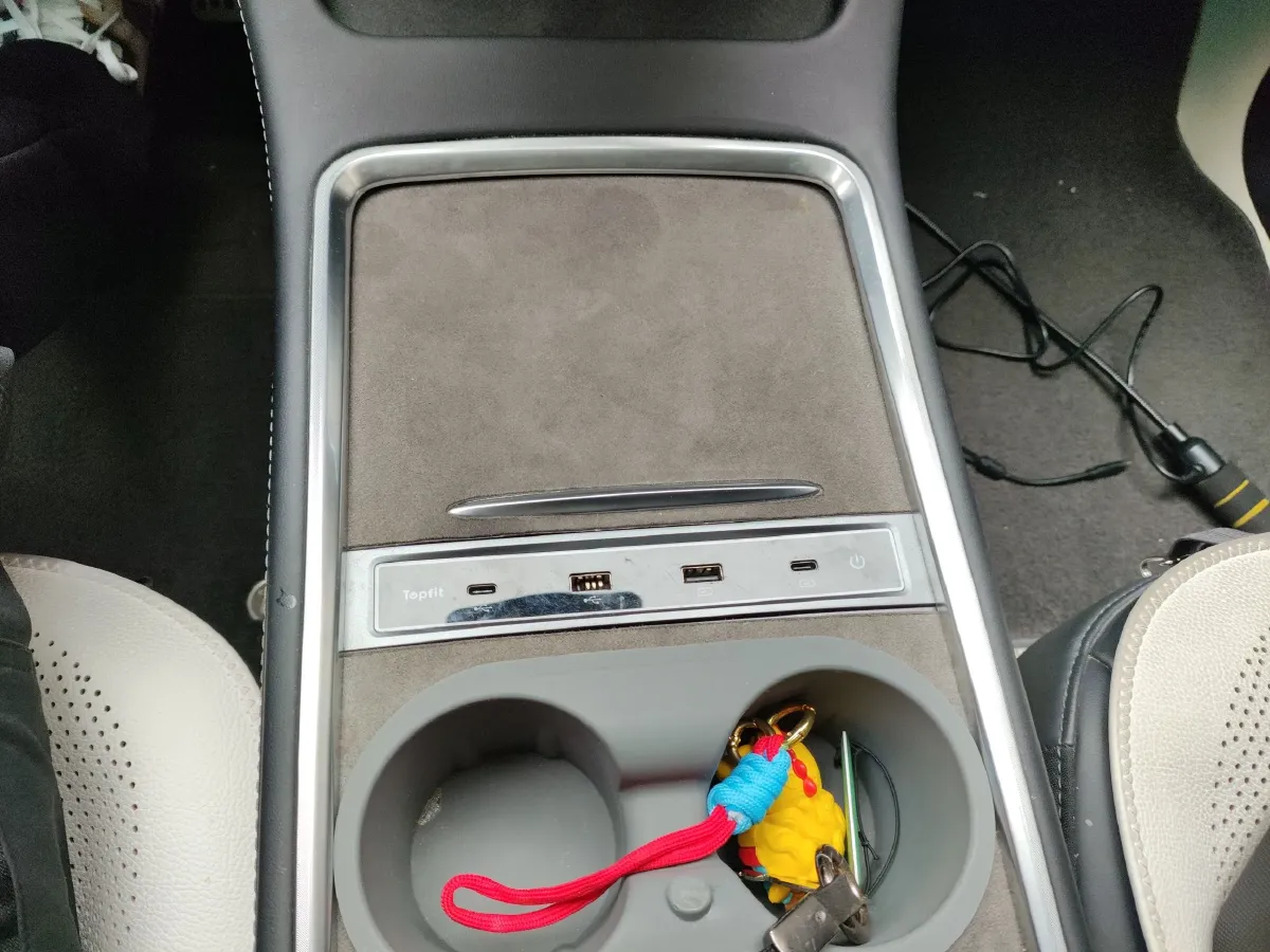 2022 Tesla Model Y BEV 60KWH,autocango,china used car exporter,china ev exporter,chinese used car exporter,chinese used ev exporter