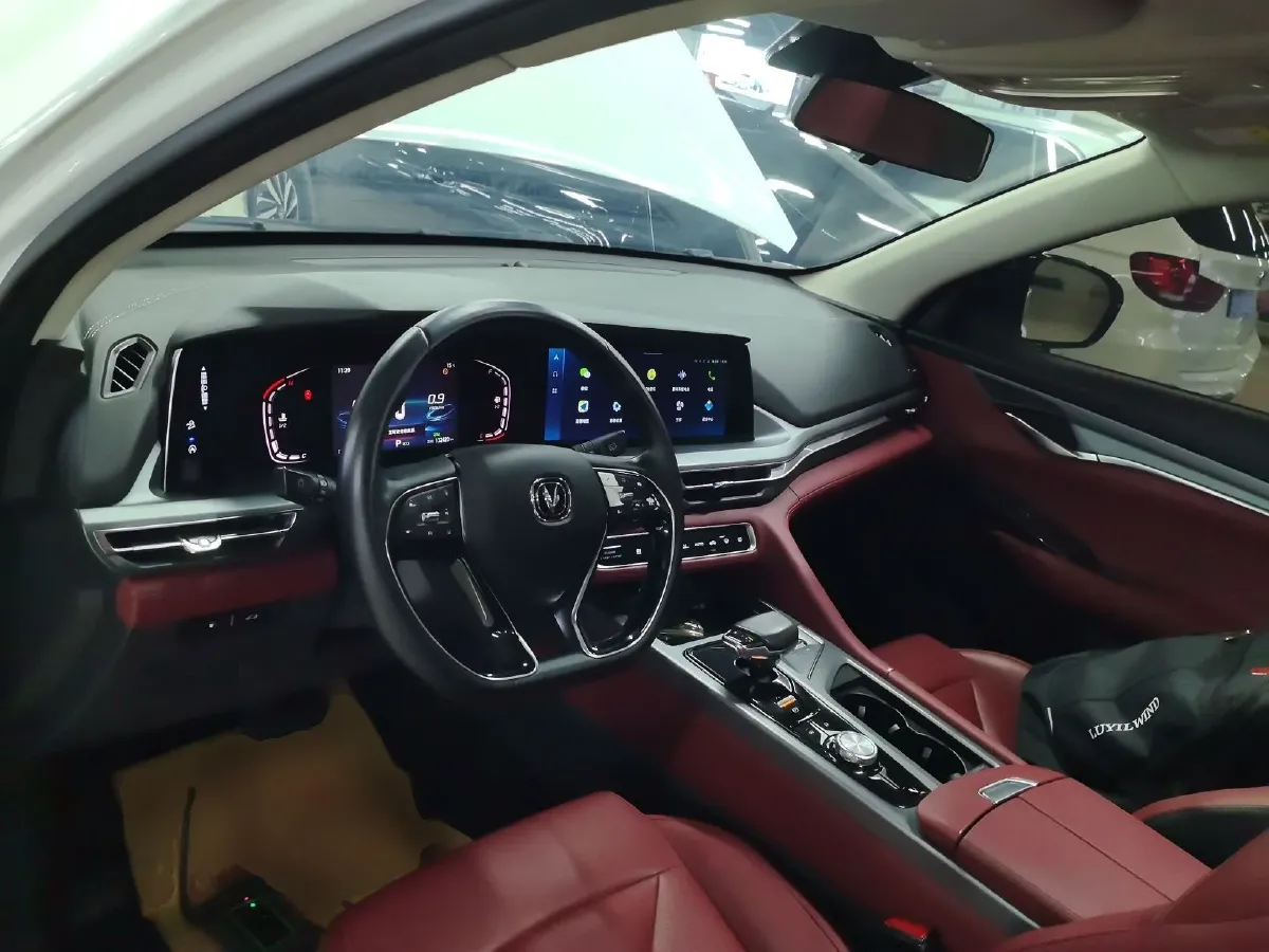 2022 ChangAn CS75 Plus 2.0T 233HP L4 8AT,autocango,china used car exporter,china ev exporter,chinese used car exporter,chinese used ev exporter