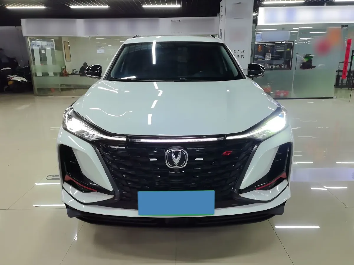 2022 ChangAn CS75 Plus 2.0T 233HP L4 8AT,autocango,china used car exporter,china ev exporter,chinese used car exporter,chinese used ev exporter
