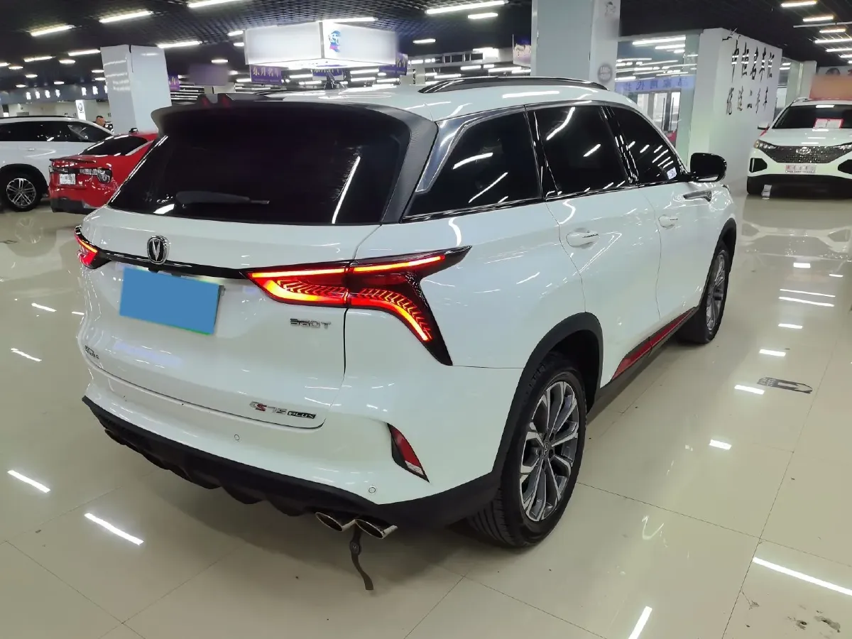 2022 ChangAn CS75 Plus 2.0T 233HP L4 8AT,autocango,china used car exporter,china ev exporter,chinese used car exporter,chinese used ev exporter