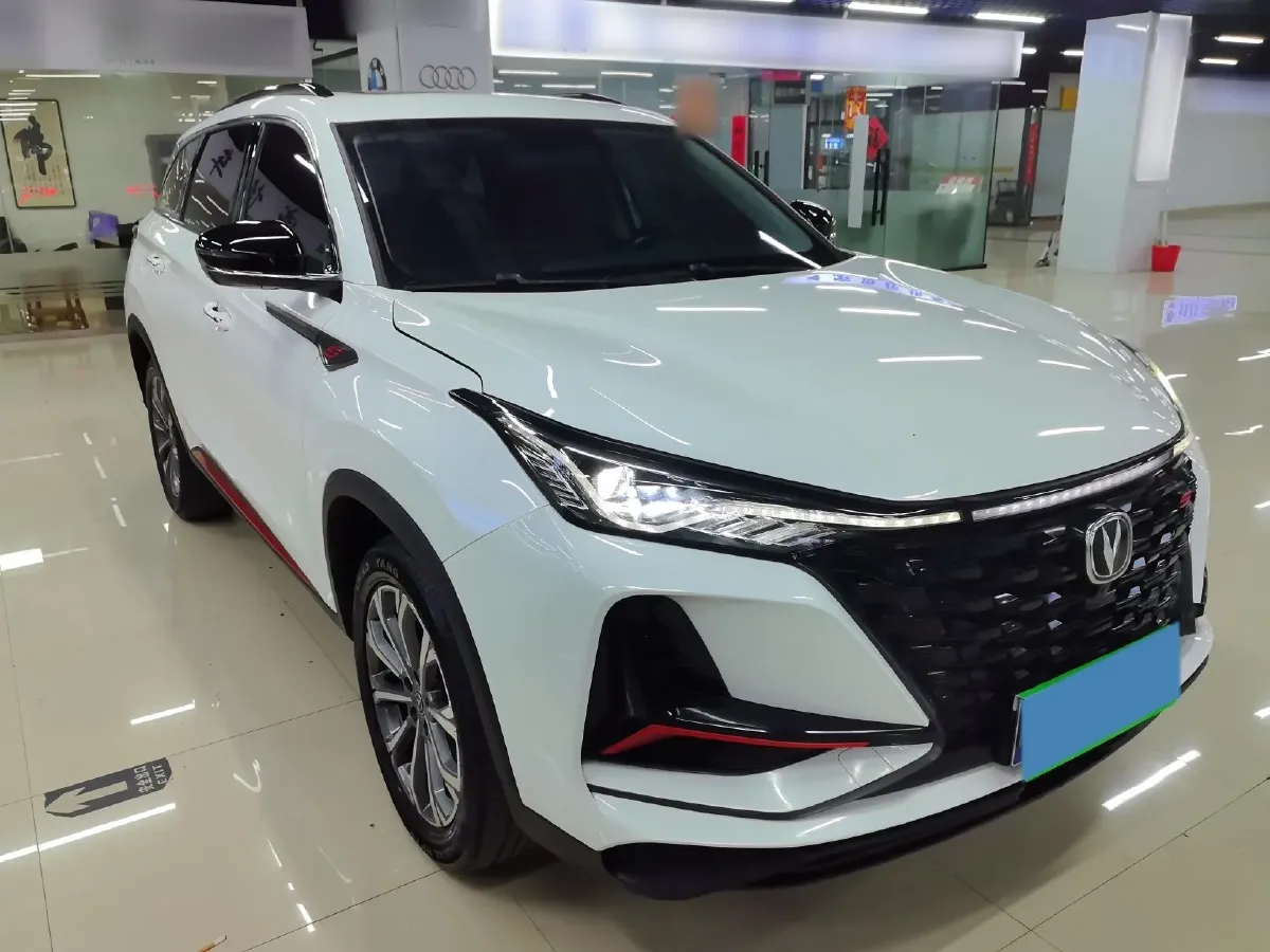 2022 ChangAn CS75 Plus 2.0T 233HP L4 8AT,autocango,china used car exporter,china ev exporter,chinese used car exporter,chinese used ev exporter