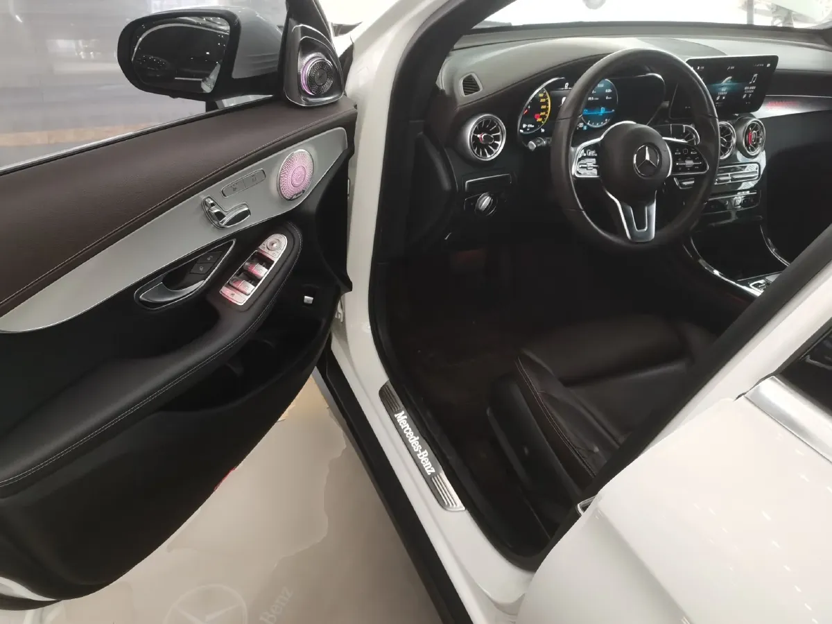 2020 Mercedes-Benz GLC Class 2.0T 197HP L4 9AT,autocango,china used car exporter,china ev exporter,chinese used car exporter,chinese used ev exporter
