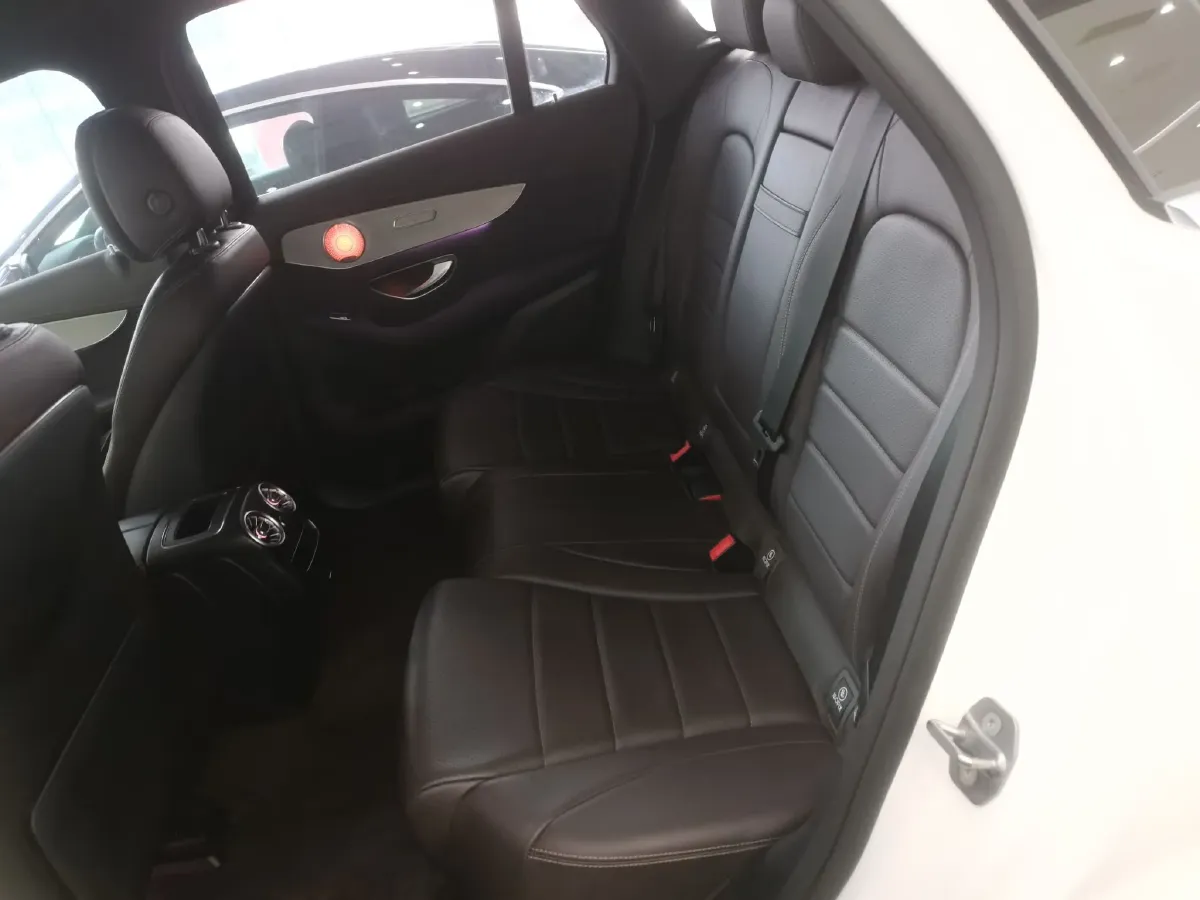 2020 Mercedes-Benz GLC Class 2.0T 197HP L4 9AT,autocango,china used car exporter,china ev exporter,chinese used car exporter,chinese used ev exporter