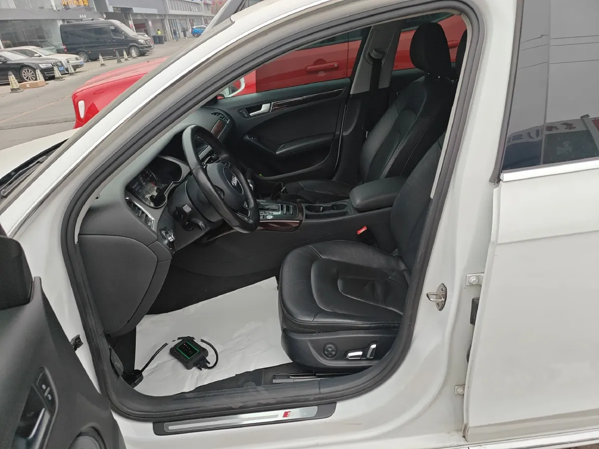 2016 Audi A4L 2.0T 180HP L4 CVT,autocango,china used car exporter,china ev exporter,chinese used car exporter,chinese used ev exporter