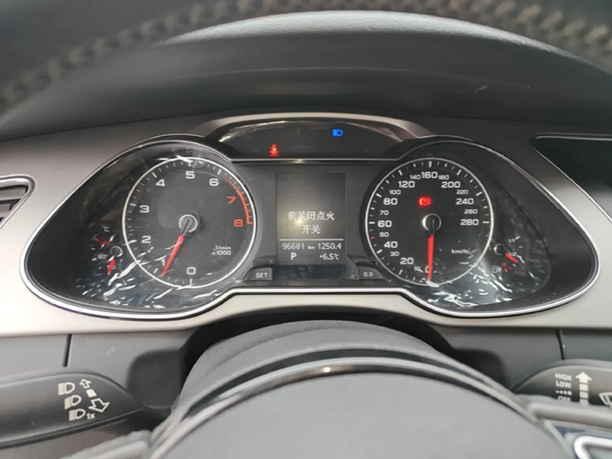 2016 Audi A4L 2.0T 180HP L4 CVT,autocango,china used car exporter,china ev exporter,chinese used car exporter,chinese used ev exporter