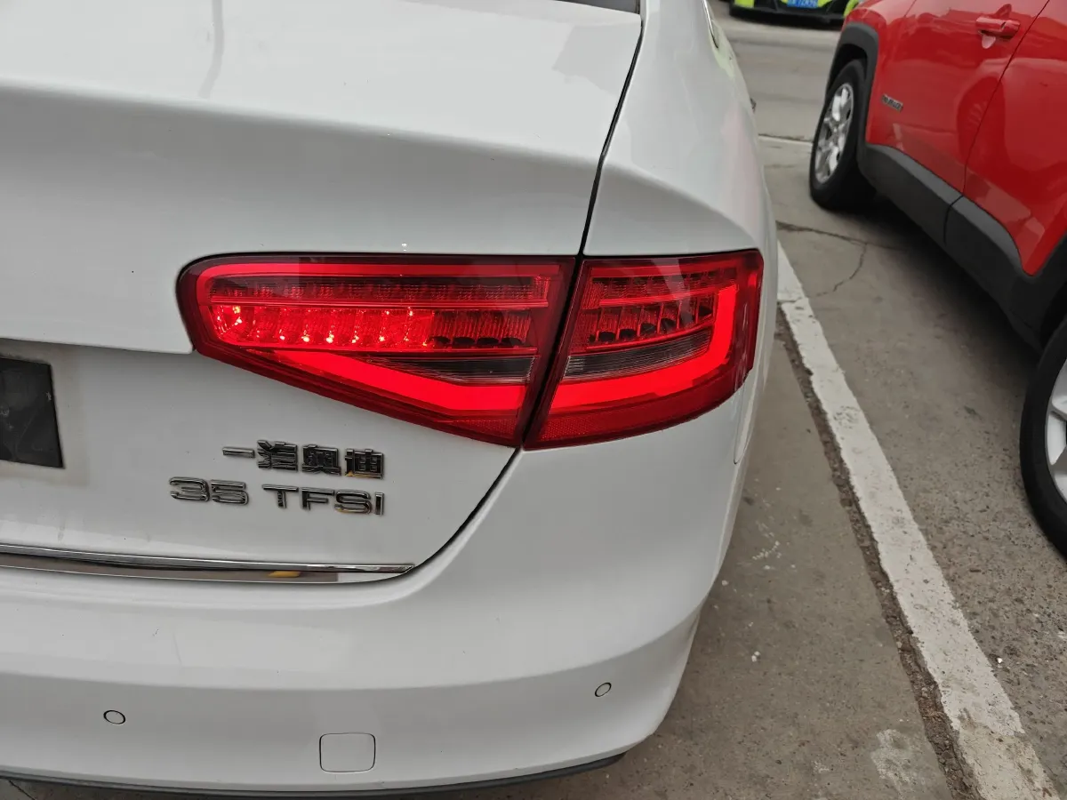 2016 Audi A4L 2.0T 180HP L4 CVT,autocango,china used car exporter,china ev exporter,chinese used car exporter,chinese used ev exporter