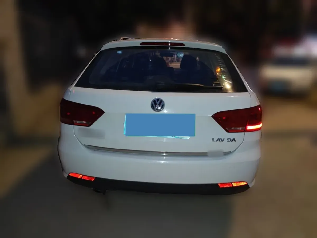 2013 Volkswagen Gran Lavida 1.6L 110HP L4 5MT,autocango,china used car exporter,china ev exporter,chinese used car exporter,chinese used ev exporter
