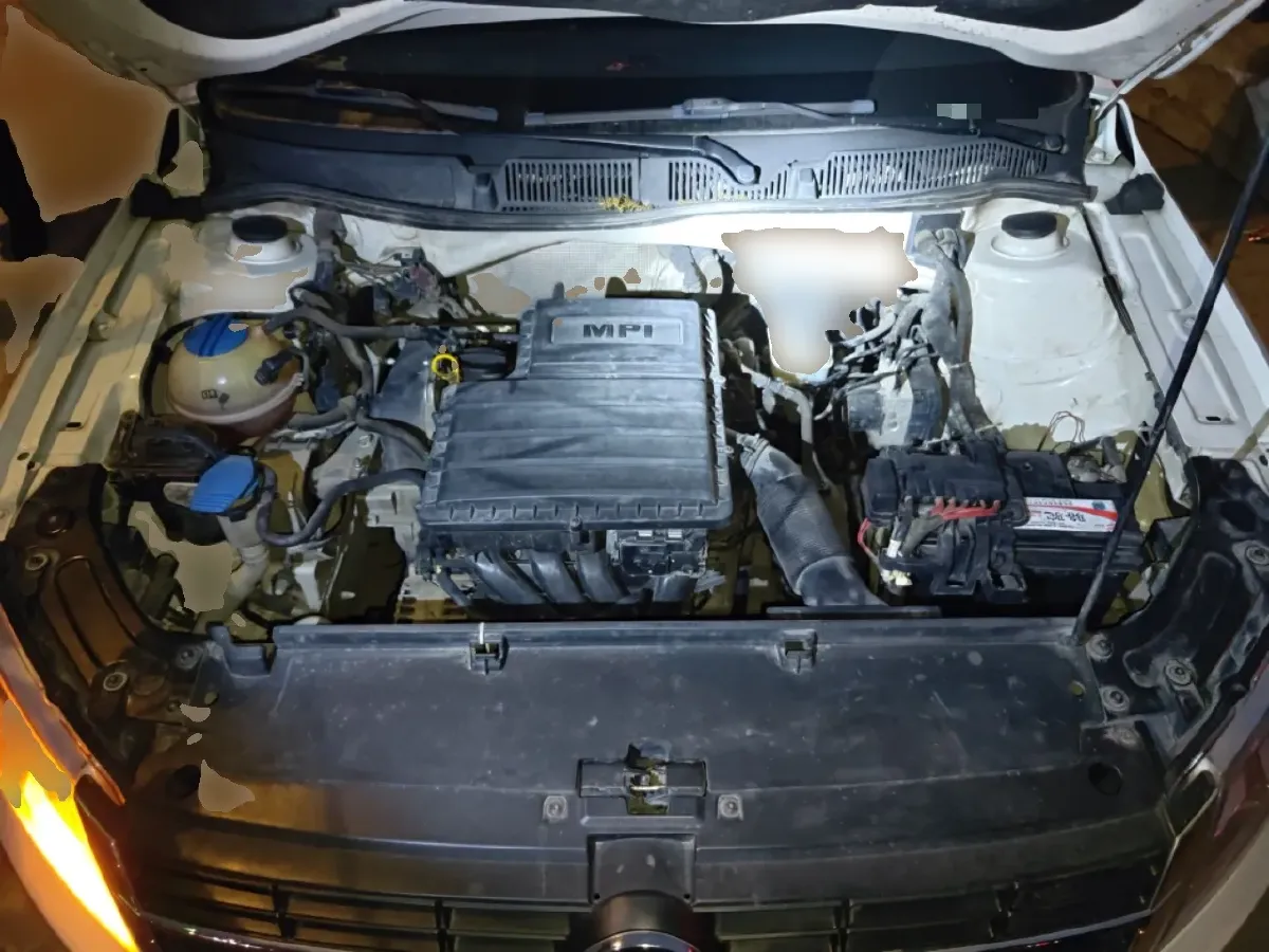 2013 Volkswagen Gran Lavida 1.6L 110HP L4 5MT,autocango,china used car exporter,china ev exporter,chinese used car exporter,chinese used ev exporter