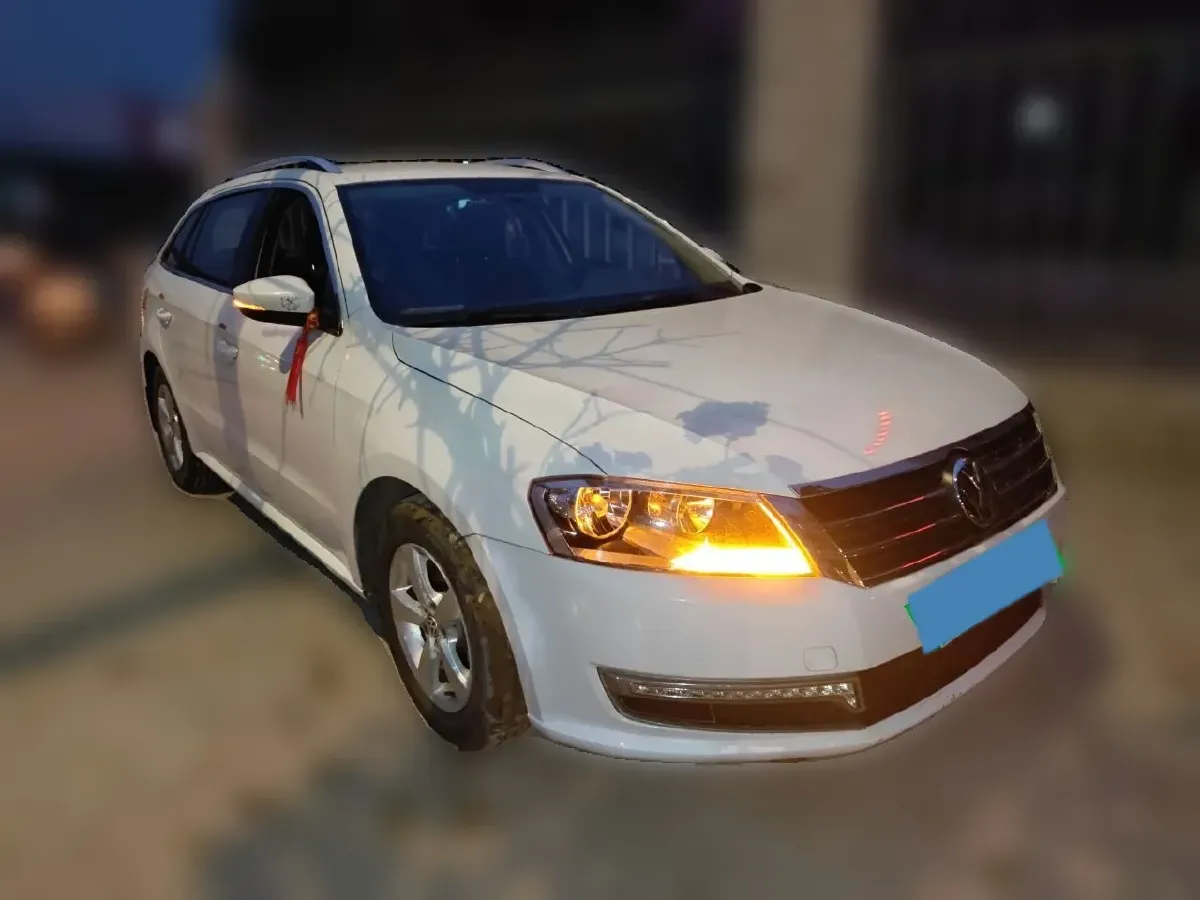 2013 Volkswagen Gran Lavida 1.6L 110HP L4 5MT,autocango,china used car exporter,china ev exporter,chinese used car exporter,chinese used ev exporter