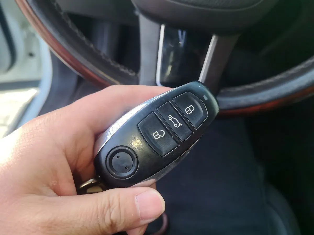 2014 Volkswagen Touareg 3.0T 290HP V6 8AT,autocango,china used car exporter,china ev exporter,chinese used car exporter,chinese used ev exporter