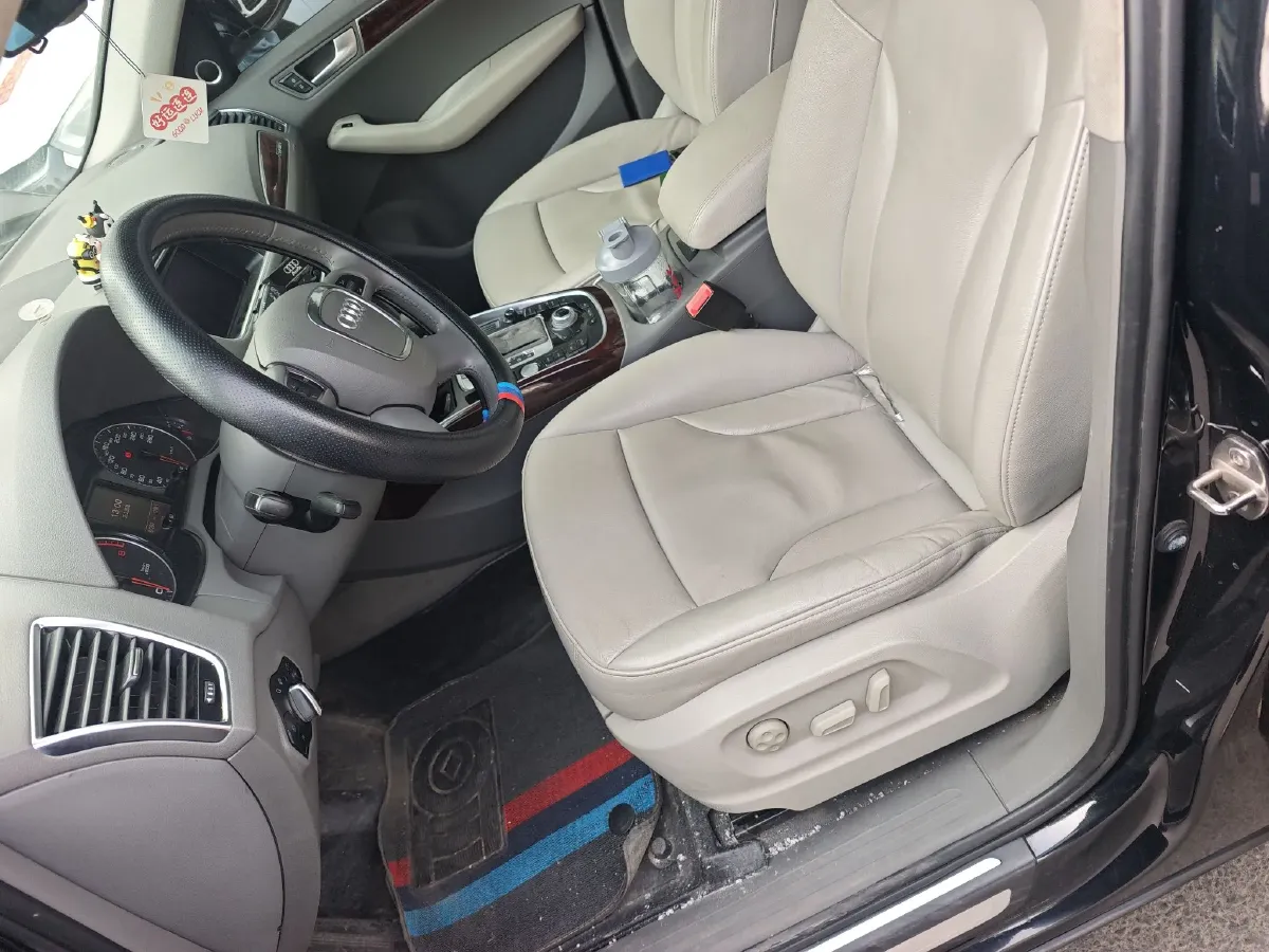 2012 Audi Q5 2.0T 211HP L4 8AT,autocango,china used car exporter,china ev exporter,chinese used car exporter,chinese used ev exporter