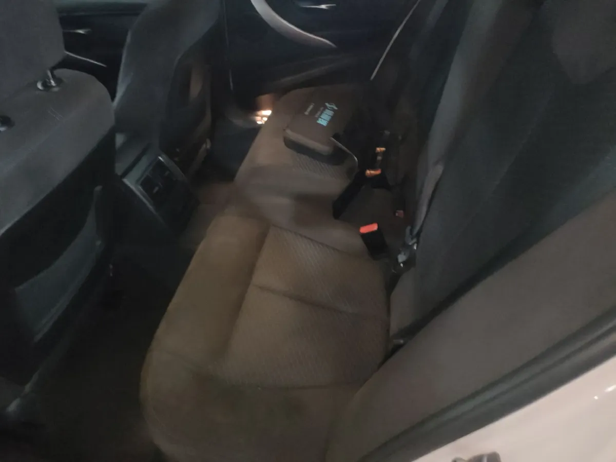 2017 BMW 3 Series 2.0T 184HP L4 8AT,autocango,china used car exporter,china ev exporter,chinese used car exporter,chinese used ev exporter