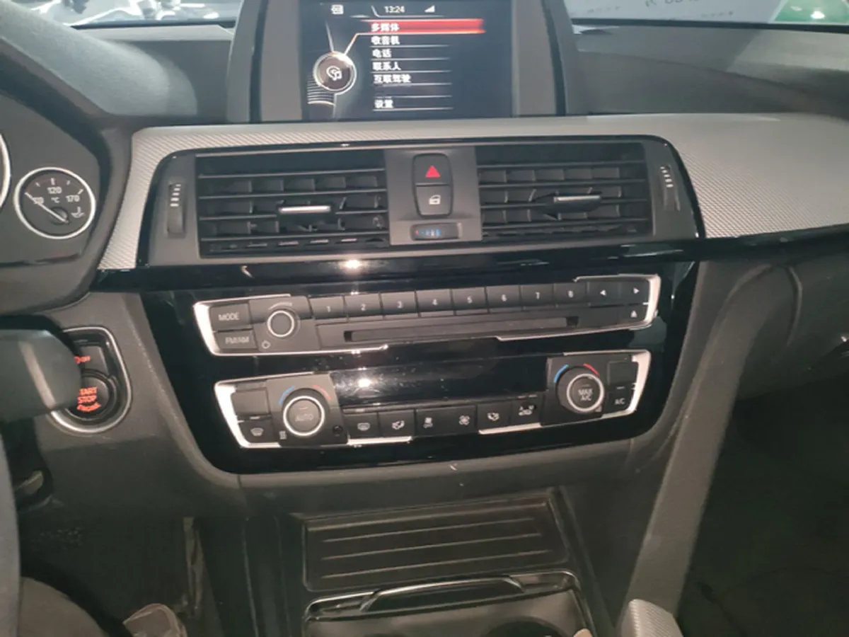 2017 BMW 3 Series 2.0T 184HP L4 8AT,autocango,china used car exporter,china ev exporter,chinese used car exporter,chinese used ev exporter