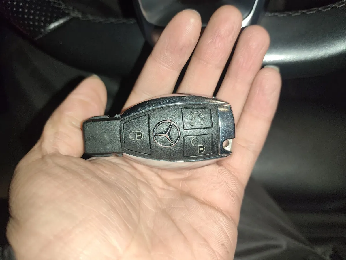 2018 Mercedes-Benz C Class 2.0T 184HP L4 9AT,autocango,china used car exporter,china ev exporter,chinese used car exporter,chinese used ev exporter