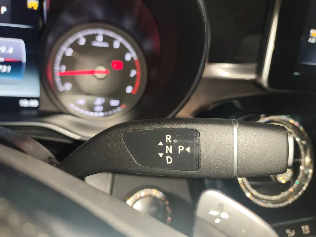 2018 Mercedes-Benz C Class 2.0T 184HP L4 9AT,autocango,china used car exporter,china ev exporter,chinese used car exporter,chinese used ev exporter