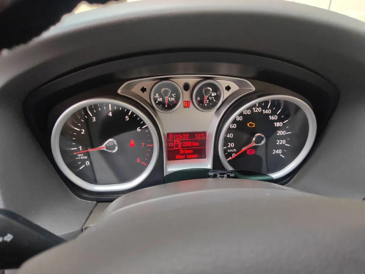 2013 Honda Crider 1.8L 139HP L4 5AT,autocango,china used car exporter,china ev exporter,chinese used car exporter,chinese used ev exporter