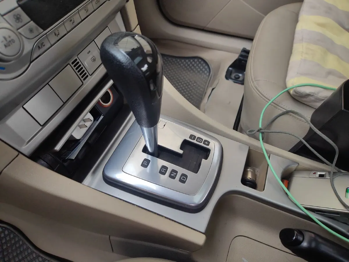 2013 Honda Crider 1.8L 139HP L4 5AT,autocango,china used car exporter,china ev exporter,chinese used car exporter,chinese used ev exporter