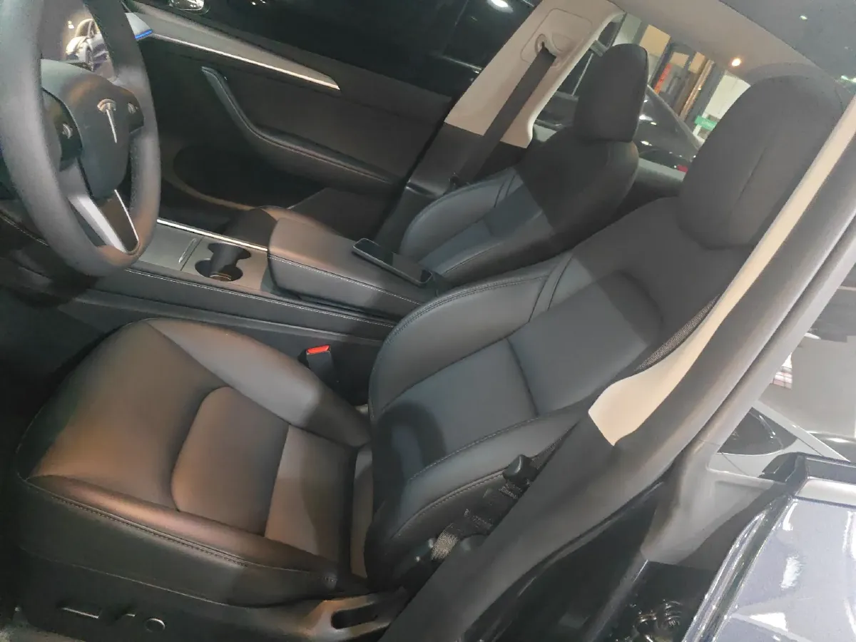 2024 Tesla Model Y BEV 78.4KWH,autocango,china used car exporter,china ev exporter,chinese used car exporter,chinese used ev exporter