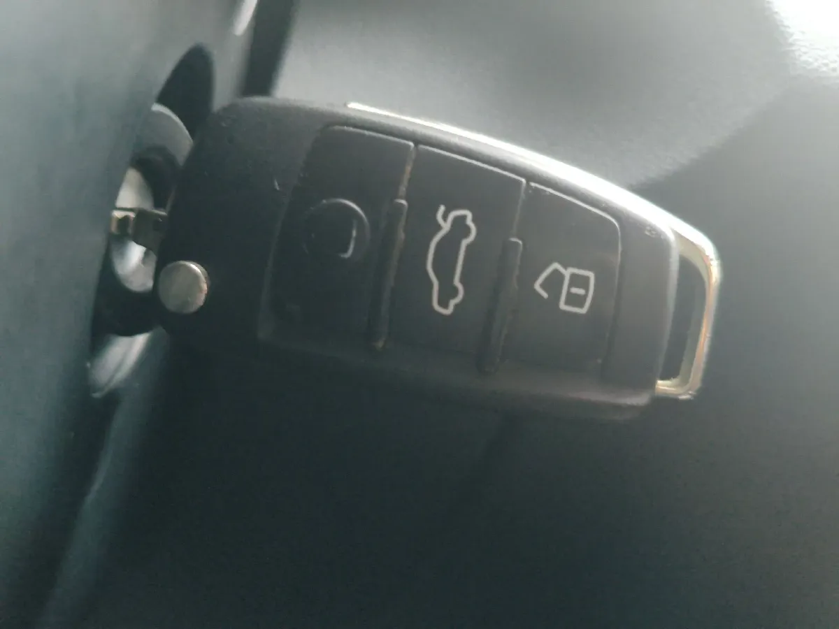 2015 Audi Q3 2.0T 170HP L4 7DCT,autocango,china used car exporter,china ev exporter,chinese used car exporter,chinese used ev exporter