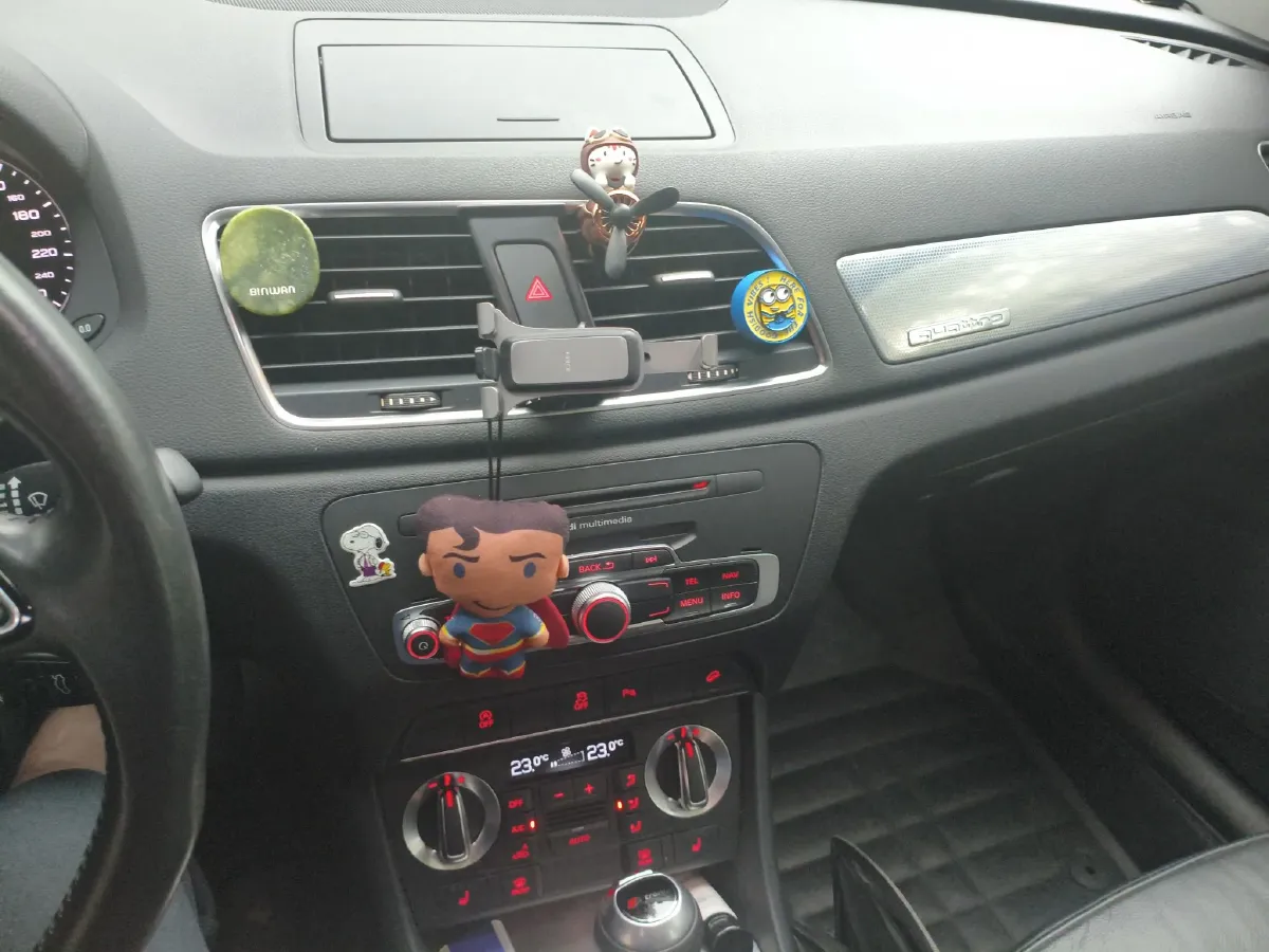 2015 Audi Q3 2.0T 170HP L4 7DCT,autocango,china used car exporter,china ev exporter,chinese used car exporter,chinese used ev exporter