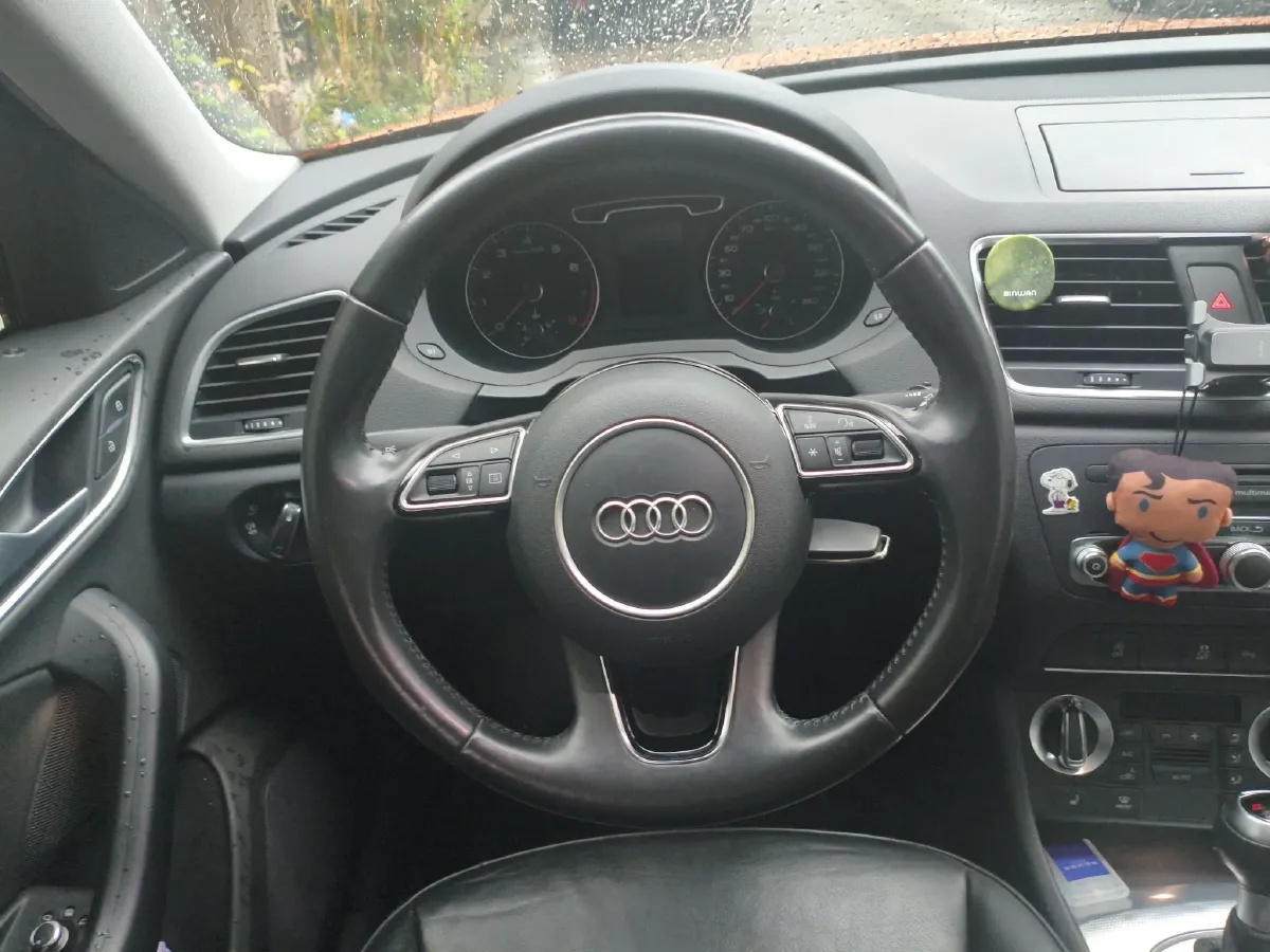 2015 Audi Q3 2.0T 170HP L4 7DCT,autocango,china used car exporter,china ev exporter,chinese used car exporter,chinese used ev exporter