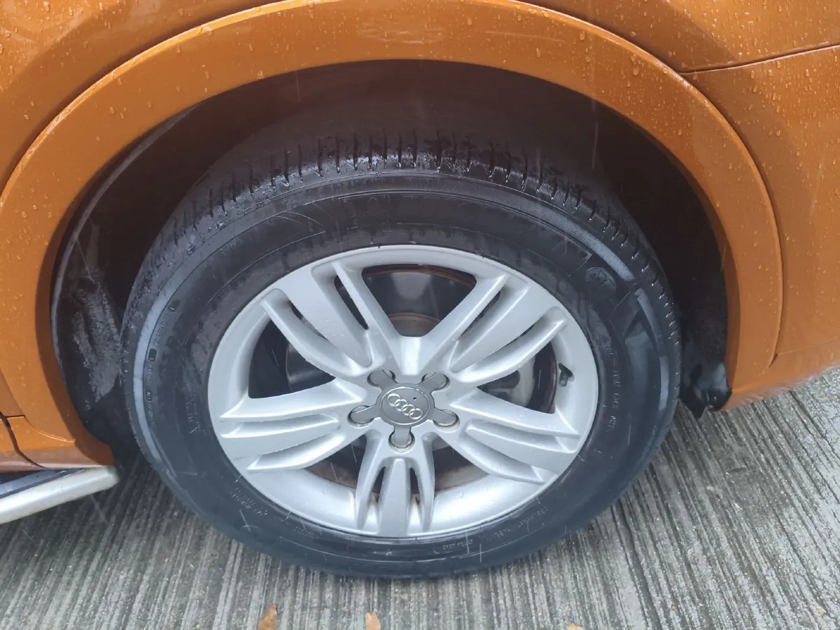 2015 Audi Q3 2.0T 170HP L4 7DCT,autocango,china used car exporter,china ev exporter,chinese used car exporter,chinese used ev exporter