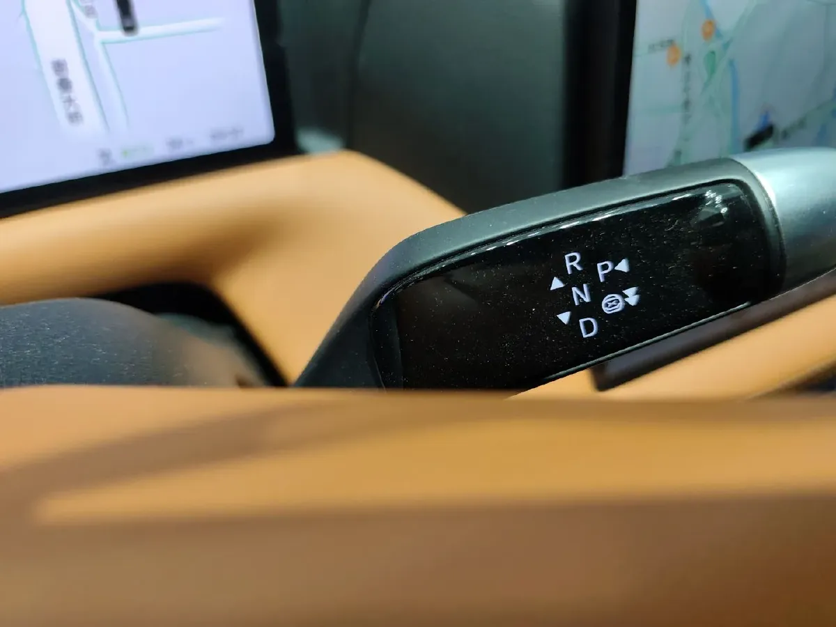 2025 Xpeng G9 BEV 79KWH,autocango,china used car exporter,china ev exporter,chinese used car exporter,chinese used ev exporter