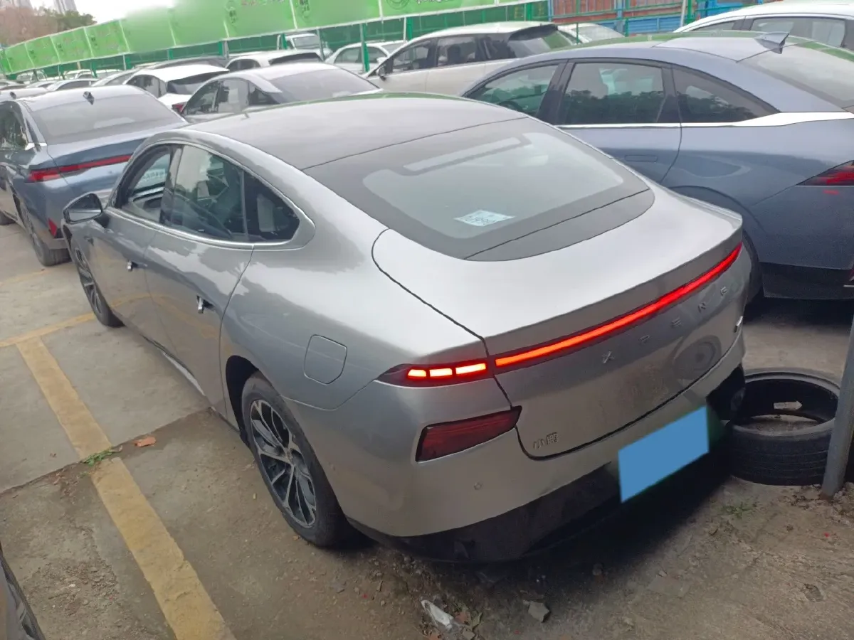 2023 Xpeng P7 BEV 70.8KWH,autocango,china used car exporter,china ev exporter,chinese used car exporter,chinese used ev exporter