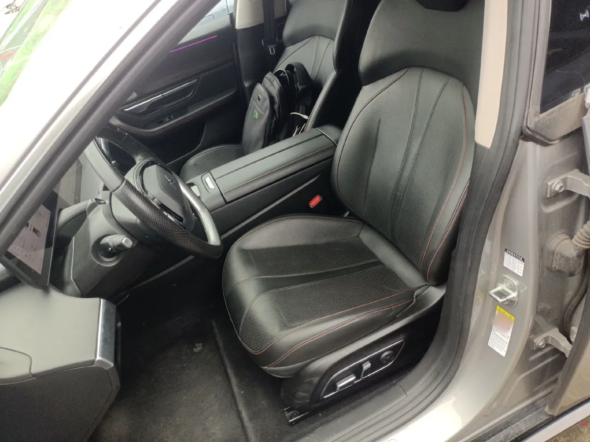 2023 Xpeng P7 BEV 70.8KWH,autocango,china used car exporter,china ev exporter,chinese used car exporter,chinese used ev exporter