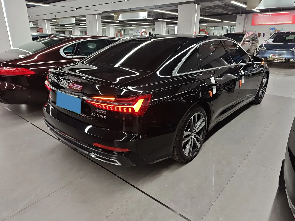 2020 Audi A6L 2.0T 190HP L4 7DCT,autocango,china used car exporter,china ev exporter,chinese used car exporter,chinese used ev exporter