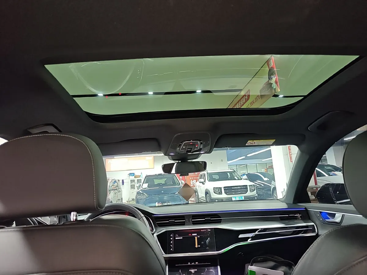 2020 Audi A6L 2.0T 190HP L4 7DCT,autocango,china used car exporter,china ev exporter,chinese used car exporter,chinese used ev exporter