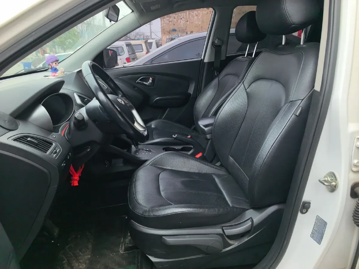 2015 Hyundai ix35 2.0L 160HP L4 6AT,autocango,china used car exporter,china ev exporter,chinese used car exporter,chinese used ev exporter