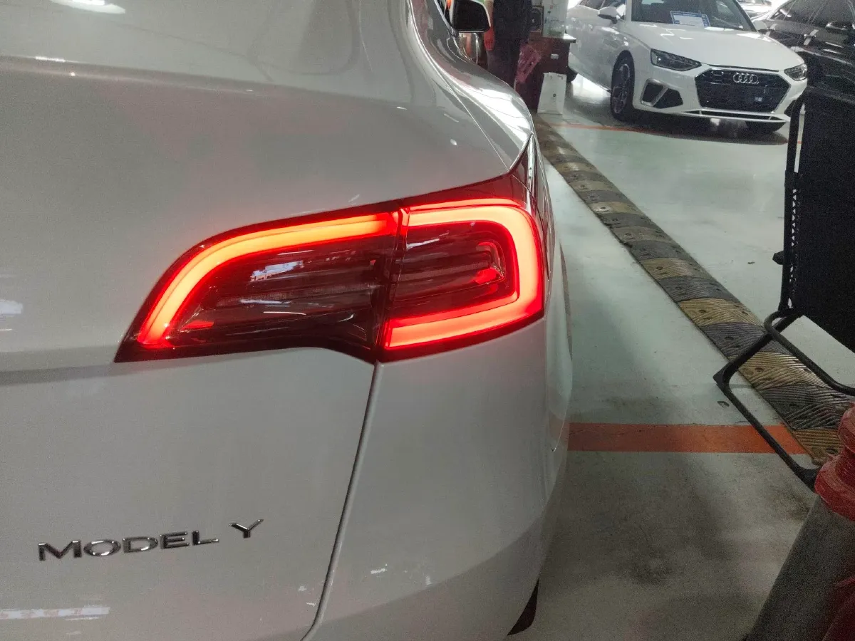 2023 Tesla Model Y BEV 60KWH,autocango,china used car exporter,china ev exporter,chinese used car exporter,chinese used ev exporter