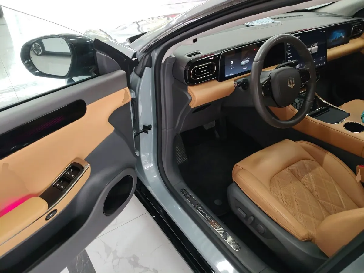 2024 Leapmotor C01 BEV 62.8KWH,autocango,china used car exporter,china ev exporter,chinese used car exporter,chinese used ev exporter