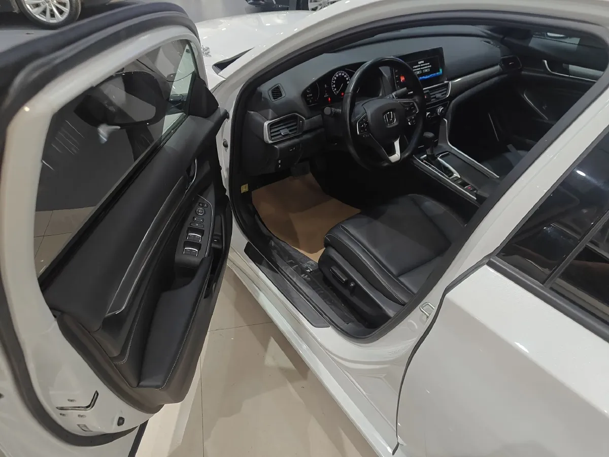 2022 Honda Inspire 1.5T 194HP L4 CVT,autocango,china used car exporter,china ev exporter,chinese used car exporter,chinese used ev exporter