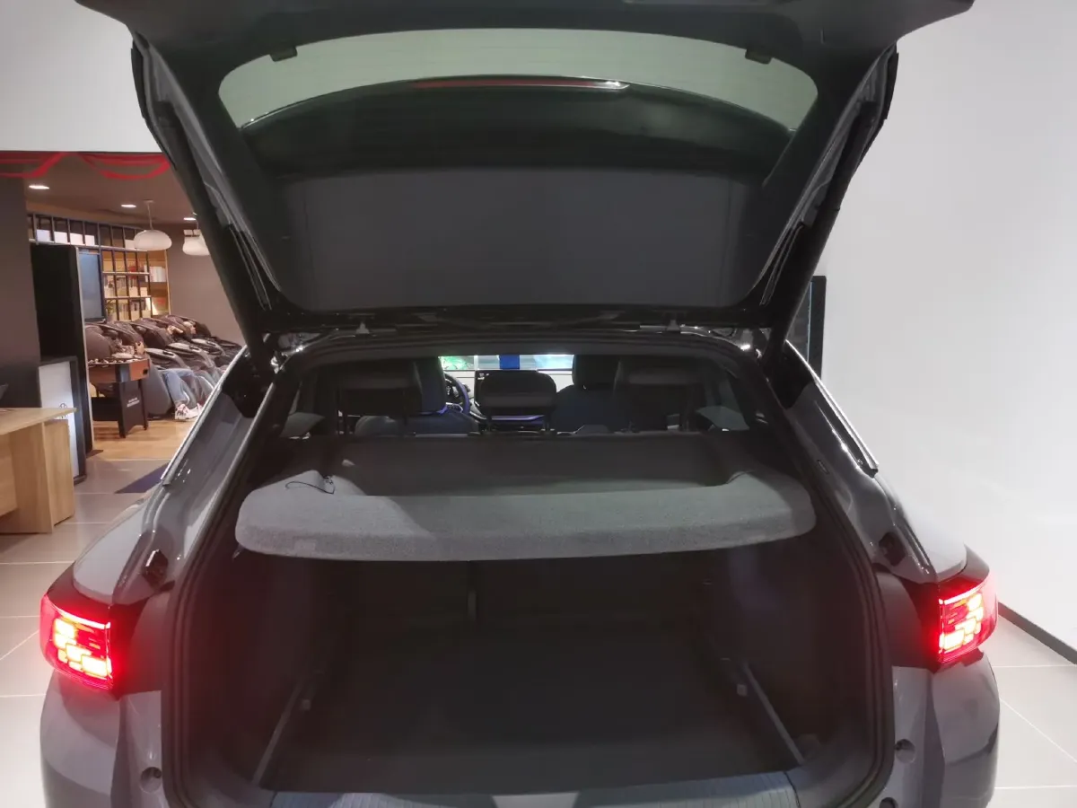 2024 Volkswagen ID.4 Crozz BEV 84.8KWH,autocango,china used car exporter,china ev exporter,chinese used car exporter,chinese used ev exporter