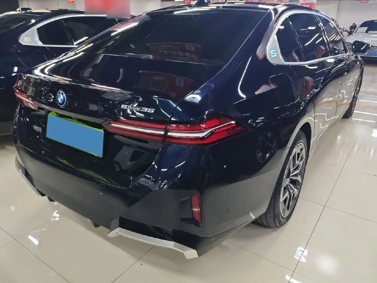 2024 BMW i5 BEV 79.05KWH,autocango,china used car exporter,china ev exporter,chinese used car exporter,chinese used ev exporter