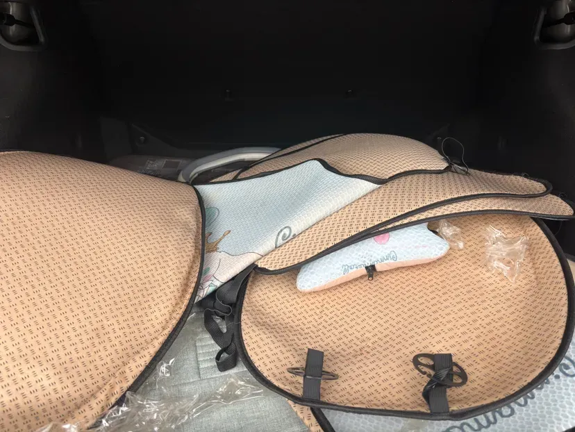 2024 HongQi E-QM5 BEV 60KWH,autocango,china used car exporter,china ev exporter,chinese used car exporter,chinese used ev exporter