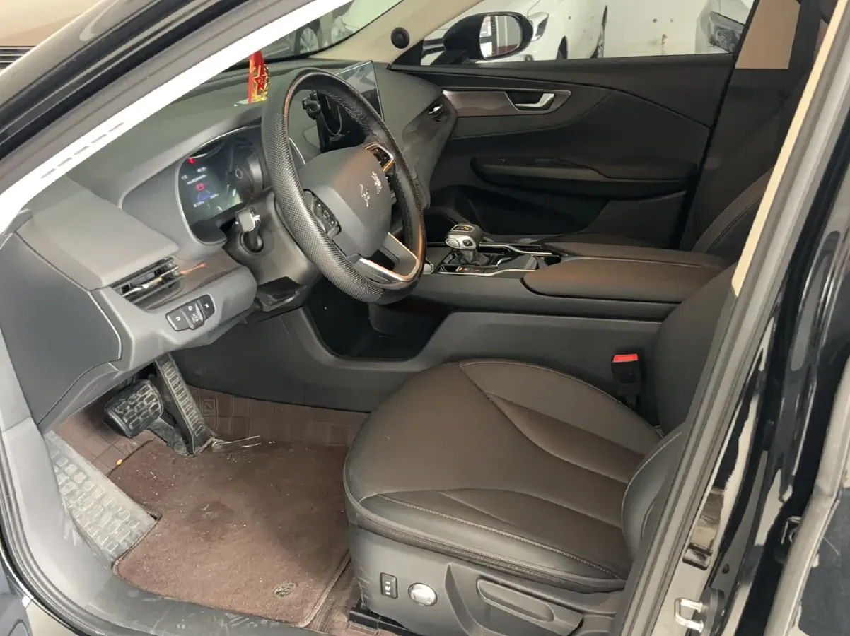 2024 HongQi E-QM5 BEV 60KWH,autocango,china used car exporter,china ev exporter,chinese used car exporter,chinese used ev exporter