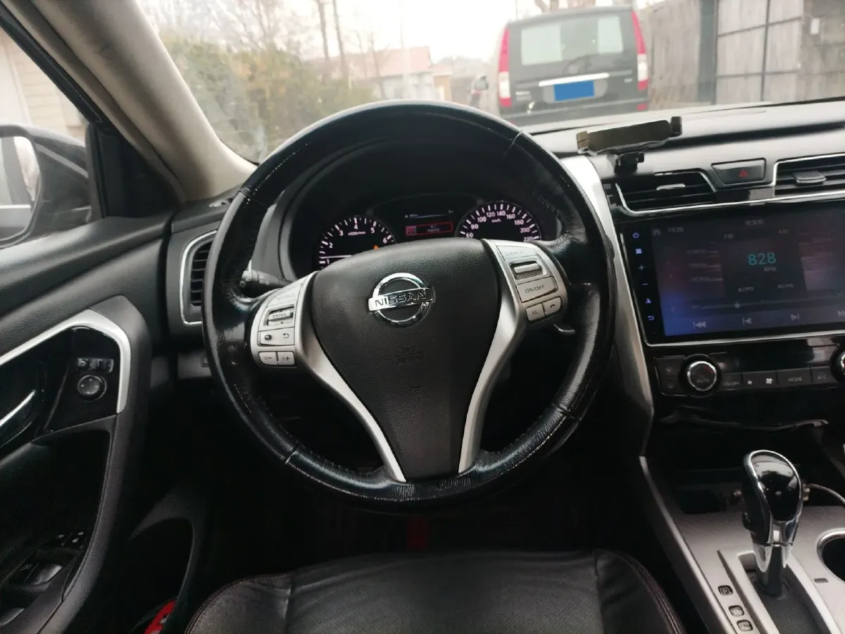 2016 Kia K5 2.0L 156HP L4 6AT Hybrid,autocango,china used car exporter,china ev exporter,chinese used car exporter,chinese used ev exporter