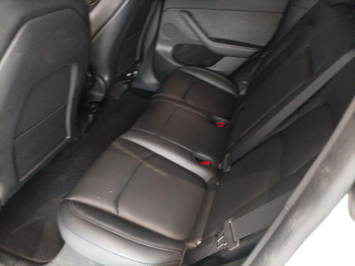 2024 Tesla Model Y BEV 60KWH,autocango,china used car exporter,china ev exporter,chinese used car exporter,chinese used ev exporter