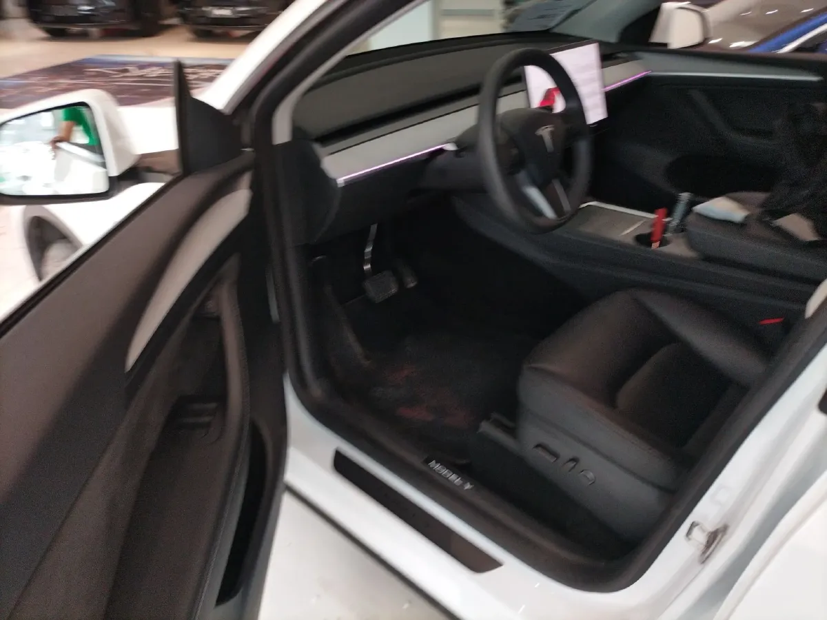 2024 Tesla Model Y BEV 60KWH,autocango,china used car exporter,china ev exporter,chinese used car exporter,chinese used ev exporter