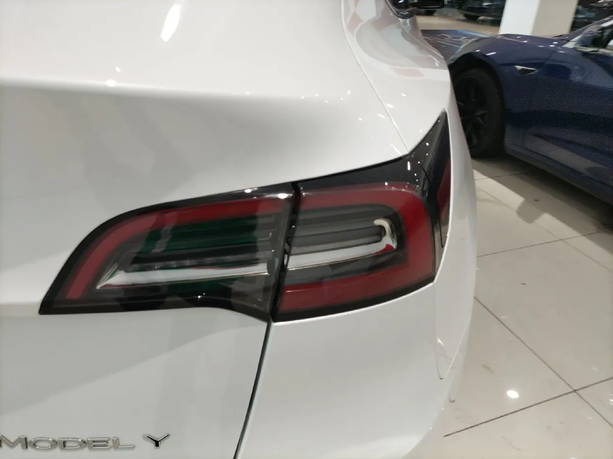 2024 Tesla Model Y BEV 60KWH,autocango,china used car exporter,china ev exporter,chinese used car exporter,chinese used ev exporter