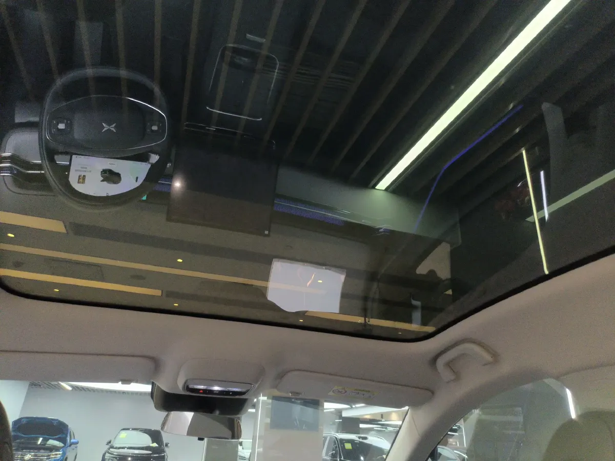 2025 Xpeng G6 BEV 68.5KWH,autocango,china used car exporter,china ev exporter,chinese used car exporter,chinese used ev exporter