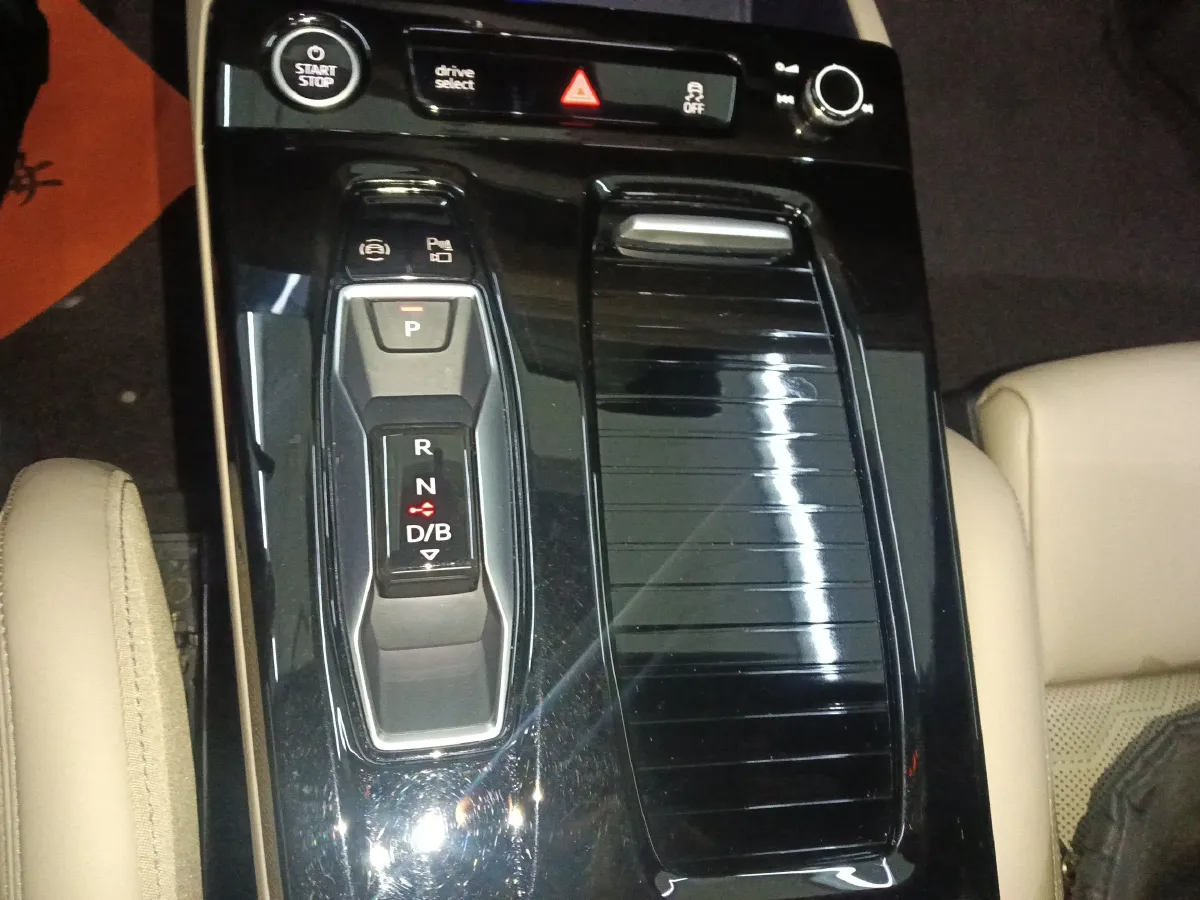 2026 Audi Q6L e-tron BEV,autocango,china used car exporter,china ev exporter,chinese used car exporter,chinese used ev exporter