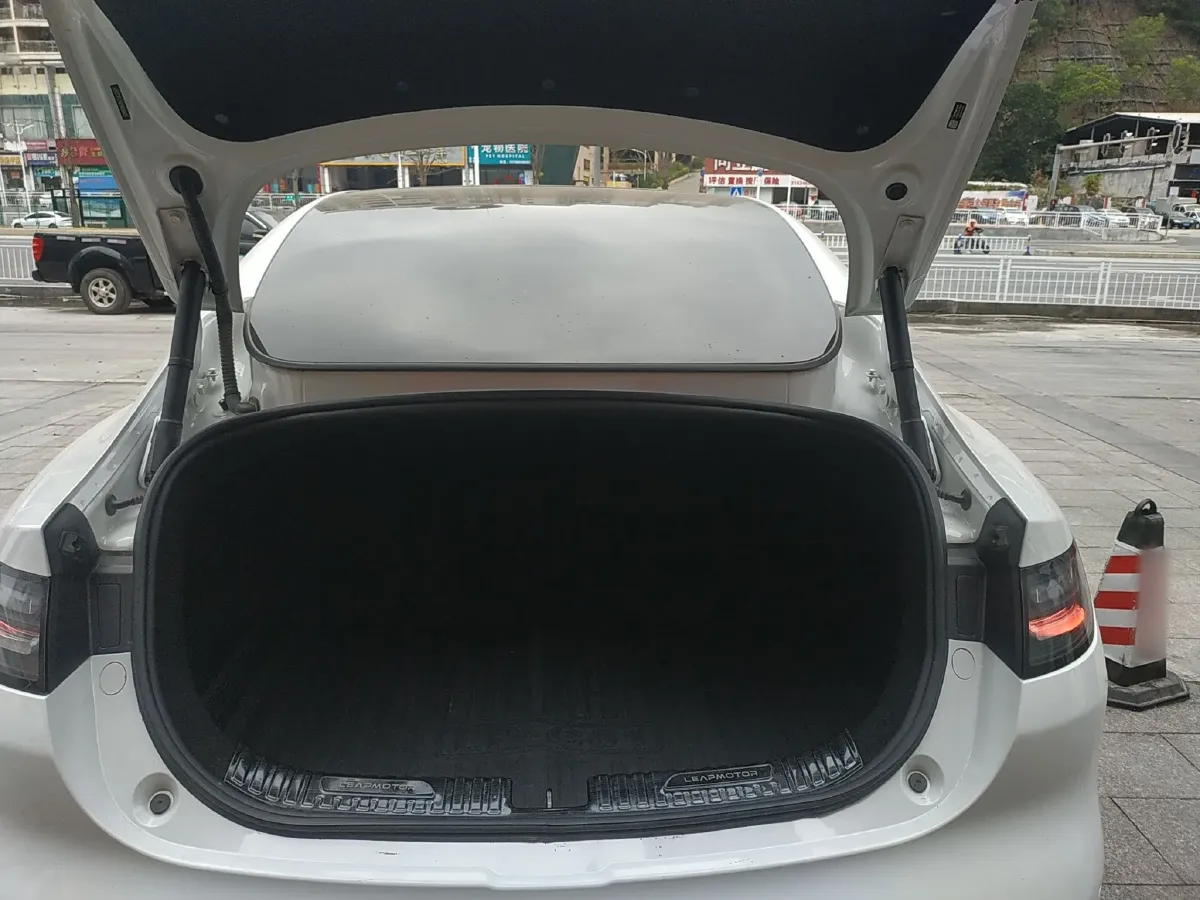 2023 Leapmotor C01 BEV 62.8KWH,autocango,china used car exporter,china ev exporter,chinese used car exporter,chinese used ev exporter