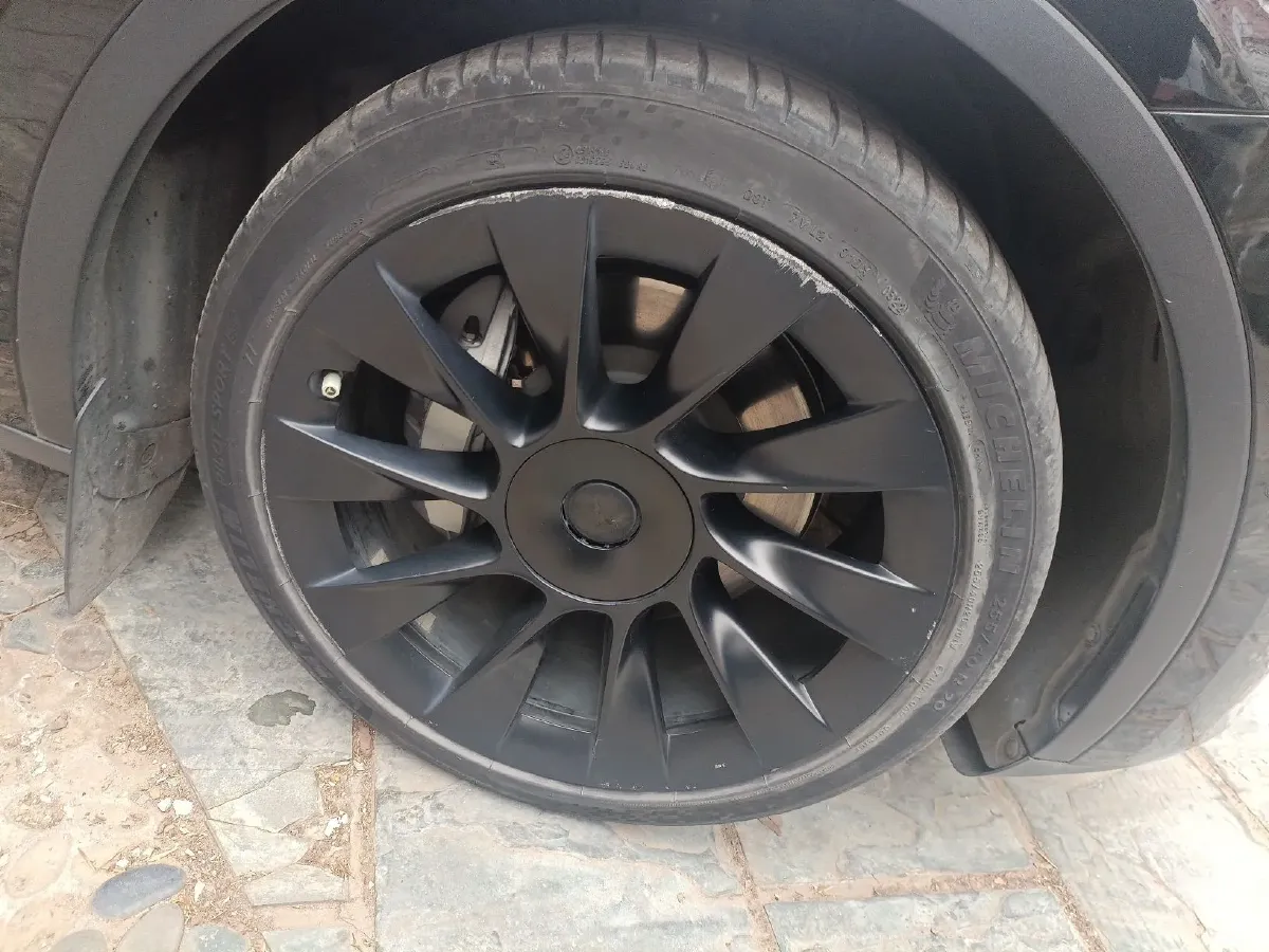 2022 Tesla Model Y BEV 60KWH,autocango,china used car exporter,china ev exporter,chinese used car exporter,chinese used ev exporter